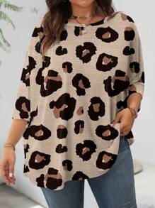 SHEIN LUNE 度假豹纹印花休闲宽松圆领长袖 T 恤，大码，适合秋冬季 - 米色 - 查看 4