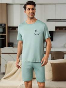 SHEIN Bộ đồ ngủ quần short tay ngắn in biểu cảm khuôn mặt cho nam - màu xanh lá - Xem 5