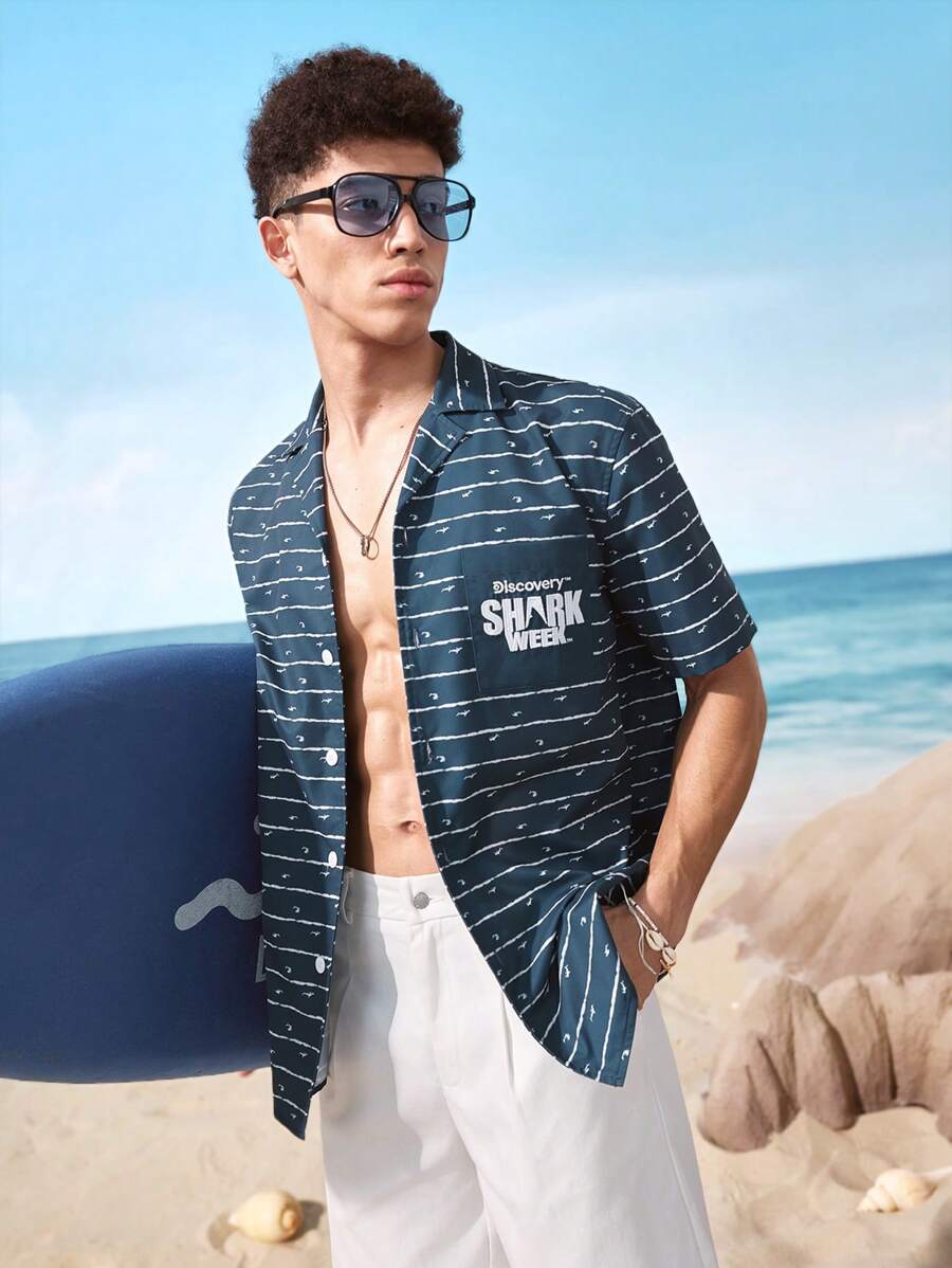 Shark Week X SHEIN 男士条纹字母印花短袖衬衫，夏季海滩 - 藏蓝色 - 查看 1