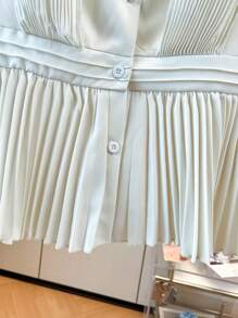 Franclia Elegant V-Neck Cap Sleeve Button Down Pleated Solid Color Blouse, Spring/Summer - Apricot - View 4