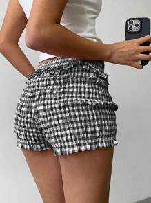 Aloruh Women's Sweet Country Style Checkered Ruffle Hem Bubble Shorts, For Spring & Summer,Low Rise Shorts - Black and White - View 2