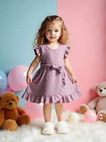 Outfit coordinato mamma-figlia: Abito estivo in jacquard tessuto a trama con maniche corte, per bambina e ragazze, abito casual con vita arricciata e colore tinta unita dolce e adorabile, design alla moda per bambine