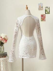 SHEIN MOD 圆领喇叭袖蕾丝海滩罩衫，带低胸后背 - 白色 - 查看 1