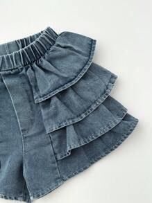 SHEIN Vintaside Kids 2pcs/Set Baby Girl Cute Cap Sleeve T-Shirt Top With Layered Ruffle Hem & Denim Shorts, Spring/Summer Outfit - White - View 6