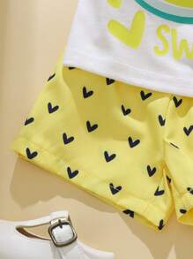 SHEIN Playful Pals 2 Stücke/Set Baby Mädchen Kleinkind 0-3 Jahre Sommer Neu Lässig Süß Cartoon Katze isst Wassermelone Muster Capshirt und rosa Herz Shorts Set