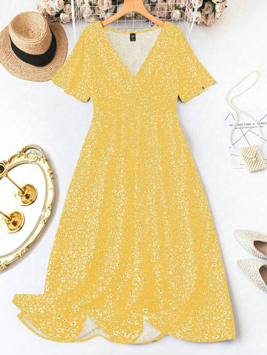 SHEIN LUNE Tuta lunga con vita arricciata e gambe larghe estiva da donna con stampa floreale ditsy, adatto per le vacanze, taglie comode