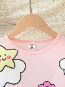 Young Girls Unicorn Print Nightgown, Made Of Soft, Smooth And Comfortable Fabric, Suitable For Casual Everyday Wear. The Overall Design Is Vibrant And Joyful, Appealing To Children With Its Playful And Kid-Friendly Theme. The Image Is Clear And Detailed, With A Colorful, Modern And Diverse Artistic Style. - Pink - View 7