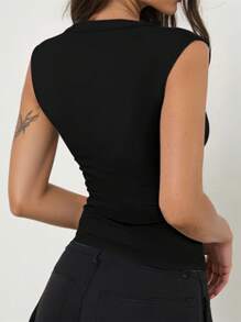 Zyxie Top de tirantes sexy de cuello en V profundo y sin mangas de unicolor, apropiado para el verano