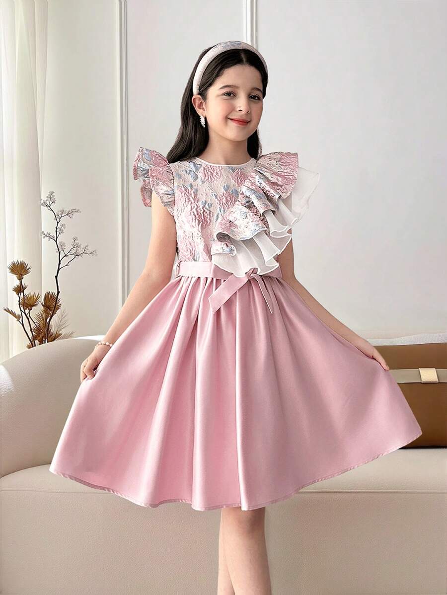 SHEIN Tween Girl Light Pink Delicate Floral Jacquard Splice Elegant Little Princess Summer Wedding Knee Length Dress,Cute Round Neck Ruffle Trim Cap Sleeve - Pink - View 1