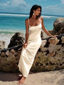 Opulessa 纯色修身女式长裙，女士夏季连衣裙，露背连衣裙 - 杏色 - 查看 2