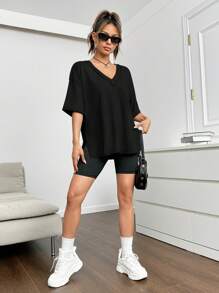 SHEIN EZwear 加大码加大码V领短袖口袋T恤，休闲日常装，大学生，春夏 - 黑色 - 查看 5