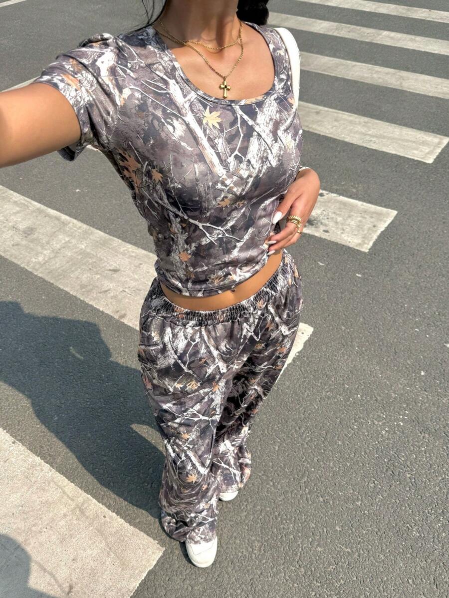 INAWLY 2pcs Women's Camouflage Short Sleeve Top And Pants Set, Minimalist & Fashionable, Suitable For Summer