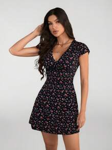 SHEIN Tall Damen Mode Süßes Blumen Muster A-Linie Kleid mit V-Ausschnitt, Blumenkleider, Frühlingsblumenkleider, Strandkleider für Frauen, Y2K Sommer, Blumenkleider, Niedliche Sommerkleider, Sommerkleider - Rot - Übersicht 6