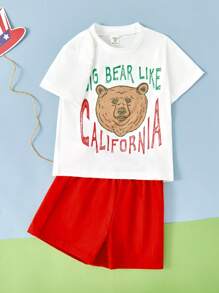SHEIN Set de 2 piezas de ropa casual diaria para niño pequeño con estampado de lema y oso de California, adecuado para actividades al aire libre, vacaciones y uso diario, tallas de 4 a 7 años