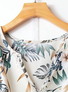 SHEIN VCAY Set di 2 pezzi composto da un top stampato a tema tropicale e pantaloni strutturati, adatto a taglie forti per l'estate