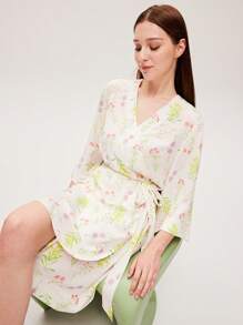 LUVLETTE Soft Rayon Vacation Floral Patterned Elegant Flared Sleeves Tie-Front Women Loungewear Airy Robe Wedding Essentials Lingerie Bridal Intimates& Pyjamadressing - White - View 5