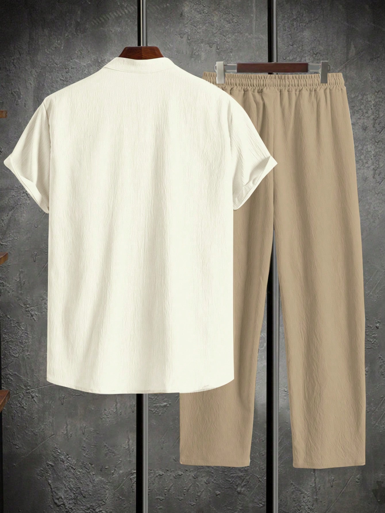 Manfinity Homme بدلة رجالية مكونة من قميص بأزرار ن...