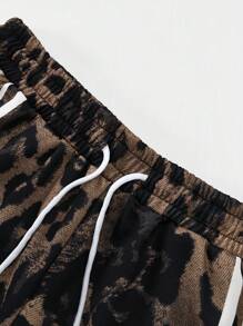 Manfinity EMRG Men Short Sleeve Letter Print Simple T-Shirt And Pants Set,Men Tracksuit,Men Two Pieces Outfits,Men Clothes,Boyfriend Gift Y2k Clothes Men Y2k Jersey - Coffee Brown - View 4