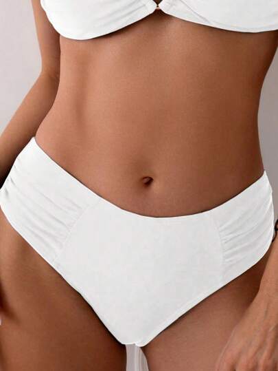 SHEIN Swim 女士全白优雅简约泳裤，适合春季、夏季、度假、海滩派对休闲穿着