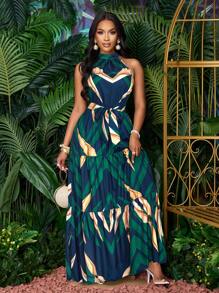 SOLERSUN 女士时尚全身印花露背飘逸长裙，配腰带，适合度假（随机花卉图案） - 墨綠色 - 查看 3