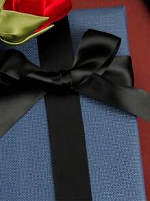 SHEIN 1 条缎带（22 米/卷），双面缎带用于 DIY 玫瑰装饰、礼品包装 - 婚礼派对蝴蝶结丝带用于桌椅装饰、花门、礼品盒、蛋糕装饰、服装配饰、编织，营造优雅的节日气氛，蝴蝶结丝带（0.6/1/1.5/2/2.5/4/5 厘米宽） - 黑色 - 查看 6