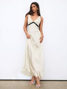 Aloruh Women's Elegant Apricot Maxi Dress With V-Neck And Sleeveless Design, Flared Hem, Semi-Sheer Woven Fabric