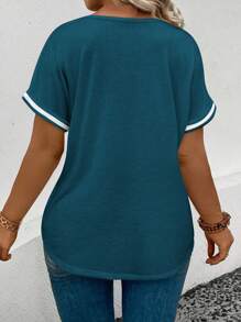 SHEIN LUNE CURVE Maglietta a maniche corte con scollo a V, stampa a contrasto di colore, taglia comoda, estiva