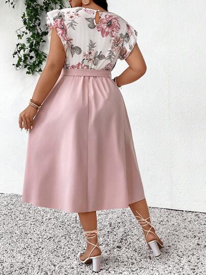SHEIN Frenchy Elegant klänning för kvinnor i plus size med blommönster, rund hals och korta ärmar, rosa, för sommarbröllop, kväll, formella tillfällen, födelsedag och semester