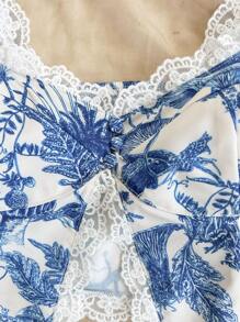 Soleia Plus Size Women Floral Print Lace Patchwork Cropped Tank Top, Romantic Floral Bohemian Boho Romantic Floral Vacation Floral - Blue and White - View 4