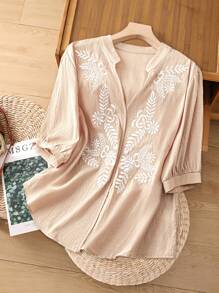 SHEIN Clasi Blusa casual da donna con collo tacca e ricamo, adatta per taglie forti e vacanze