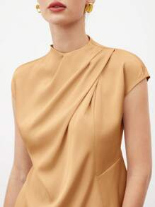 BizChic 2025 年夏季新款女士圆领肩部褶皱袖上衣，休闲商务优雅沙滩装，适合婚礼宾客、乡村音乐节、早午餐、机场、170 年代斯德哥尔摩风格美国独立日