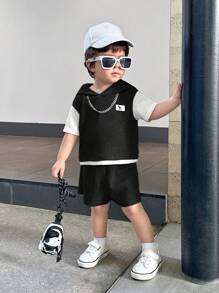 SHEIN Baby Boy/Girl Summer Waffle Knit Soft Comfy Contrast Trim Short Sleeve Tee And Elastic Waist Shorts 2 Pieces Outfit - Black and White - View 3