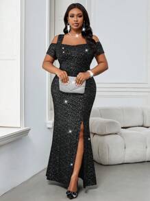 SHEIN Lady Robe longue et élégante pour le printemps et l'été, idéale pour le bureau, les fêtes, la Saint-Valentin, les cocktails, les concerts et festivals de musique. Modèle noir tricoté, fendu, dos nu, manches courtes et longues, convient aux grandes tailles. Tenues chics et élégantes pour femmes, parfaites pour l'été.