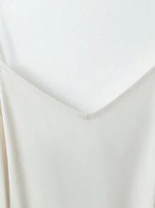 SHEIN Franclia 大码春夏两件组合度假优雅长裙雪纺吊带V领荷叶边春装夏季女装套装太阳裙波西米亚礼服女装婚礼女装复活节女装浪漫连衣裙毕业礼服搭配户外上衣衬衫领灯笼袖雪纺领蝴蝶结 - 杏色 - 查看 4