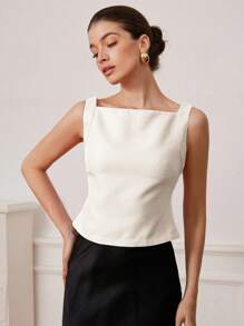 Aveloria Rosie 2025 Solid Color Textured Top, French Elegant Fitted Cropped Top With Flared Hem - White - View 4