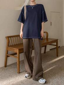 Dazy-Less 宽松休闲拼色拼接装饰短袖女式T恤夏季老款超大码T恤商务休闲女式工作服 - 藏蓝色 - 查看 2