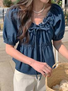 DAZY Blusa casual de mujer con manga corta, cordón, volantes y silueta de muñeca