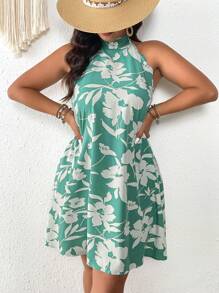 SHEIN Frenchy Plus Size Shell Trim Halter A-Line Leaf Print Vacation Dress - Green - View 5