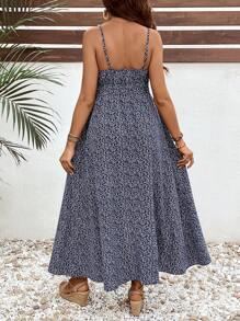 SHEIN Maternity Casual Tiny Ditsy Floral Cami Dress For Vacation