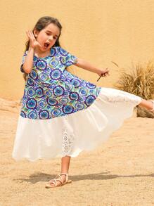 SHEIN Vestido de línea A con encaje de contraste, bordado y dobladillo con estampado floral ditsy para niña, estampado floral ditsy nacional con parches de rosas, mangas cortas, adecuado para uso diario, festivales, vacaciones, reuniones familiares y ocasiones especiales, conjunto de hermanas, primavera y verano, lindo, elegante, dulce, vintage y de moda. - Negro - Ver 3