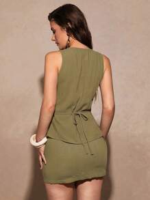 Silquee 女士无袖亚麻前扣后系带优雅修身吊带背心，适合通勤、日常、度假、商务办公、与姐妹一起出去玩、春夏季 - 軍綠色 - 查看 2