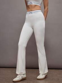 Activina Damen Hose mit Buchstaben-Muster und ausgestelltem Bein, Lässig & Fitness