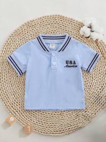 SHEIN Playful Pals 100% 纯棉针织短袖 Polo 衫，适合男婴，绅士风格优雅字母刺绣设计，适合休闲穿着、跑步、上学、送礼 - 春夏系列，适合户外使用 - 藍色 - 查看 3