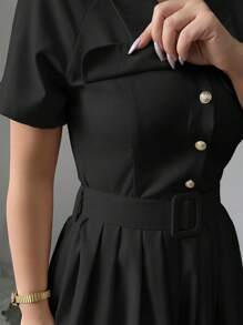 Elenzga Váy suông màu trơn tay Bishop, eo thắt, xếp ly dáng chữ A, có điểm nhấn là khóa kim loại và eo thắt, tay ngắn, phong cách Pháp thanh lịch cho công sở/du lịch thường ngày - màu đen - Xem 4