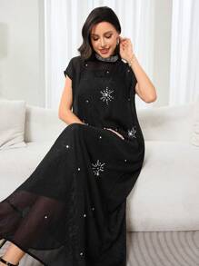 Al Najma Damen Perlenverziertes Abendkleid mit Stehkragen und kurzen Ärmeln