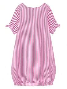 SHEIN LUNE Robe vintage élégante de style décontracté de villégiature pour femme, polyvalente, à encolure ronde, avec empiècement rayé, nœud et ourlet asymétrique. Motif rayures et fleurs en noir et blanc. Tailles plus. Printemps/été/automne - Rose vif - Voir 2