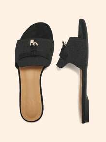 CUCCOO BASICS Women Metal Decor Comfortable Breathable Flat Sandals