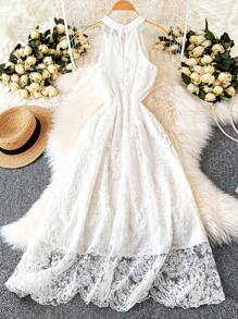 SHEIN LUNE Vestido de talla grande para mujer con cuello halter sin mangas, con recorte de encaje y malla, para vacaciones y playa