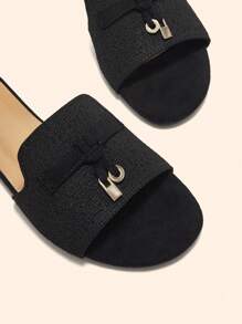 CUCCOO BASICS Women Metal Decor Comfortable Breathable Flat Sandals