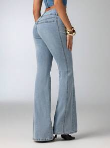 Aloruh Women Casual Washed Low-Waist Fitted Flared Jeans - Light Wash - View 3